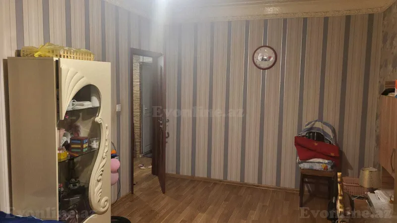 Satılır 4 otaqlı Mənzil Köhnə tikili 100 m² Bakı, Xətai r., Əhmədli m., Əhmədli — Bakı