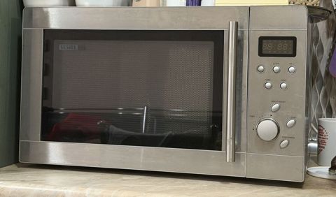 Vestel mikrodalğalı soba – paslanmayan polad korpus, şüşə qapı və iri — Digah
