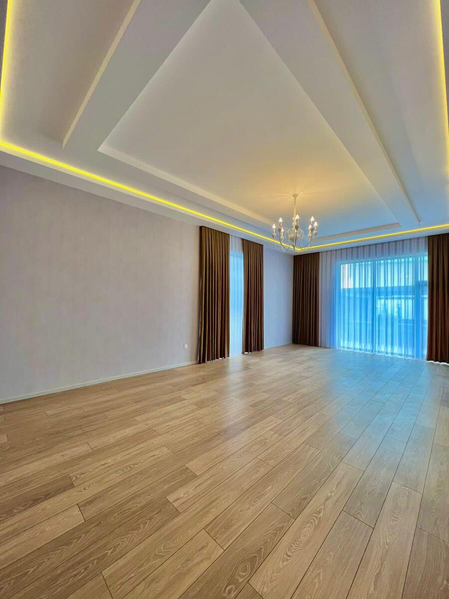 Satılır 6 otaqlı həyət evi/bağ evi 500 m² — Ev, villa, Bakı (9)