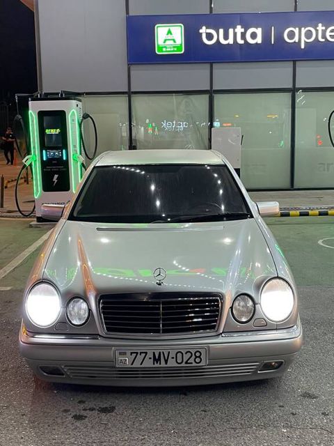 Mercedes E 320, 3.2 L, 1998 il, 400 000 km — Bakı