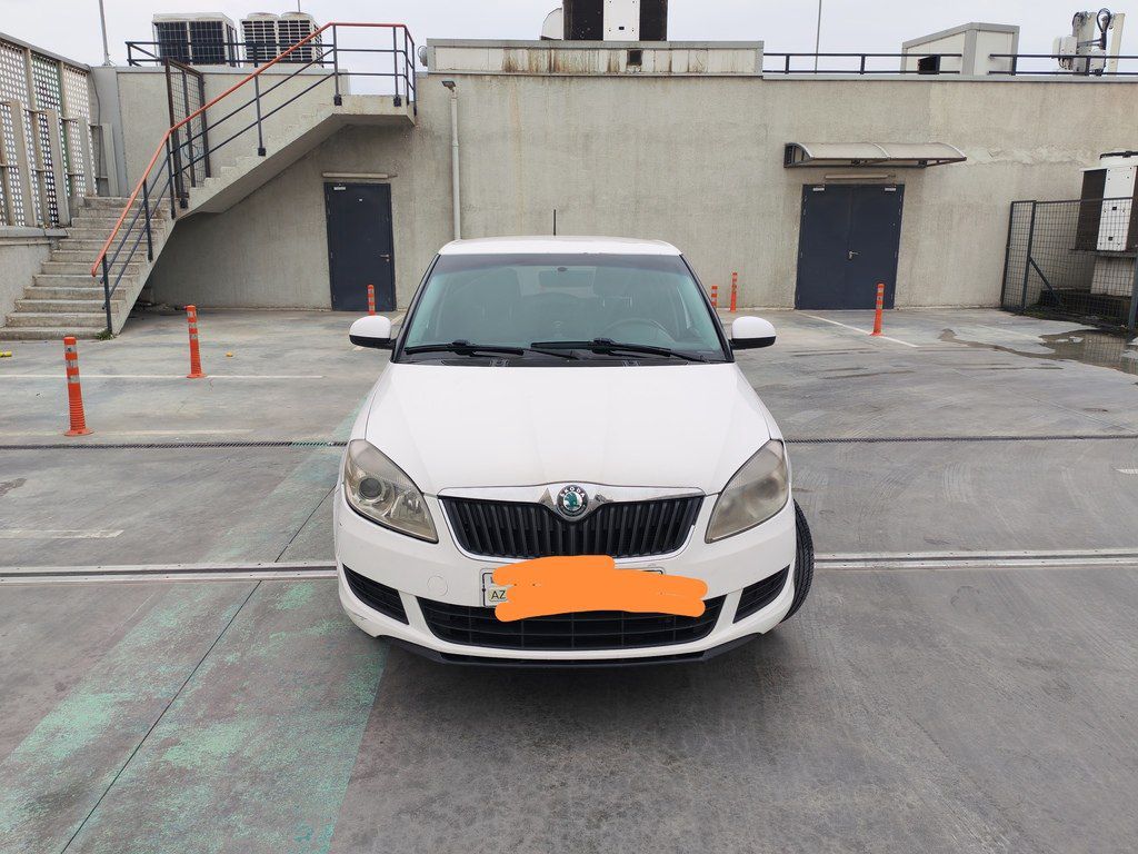 Skoda Fabia, 1.6 L, 2012 il, 282 000 km — Avtomobillər, Bakı