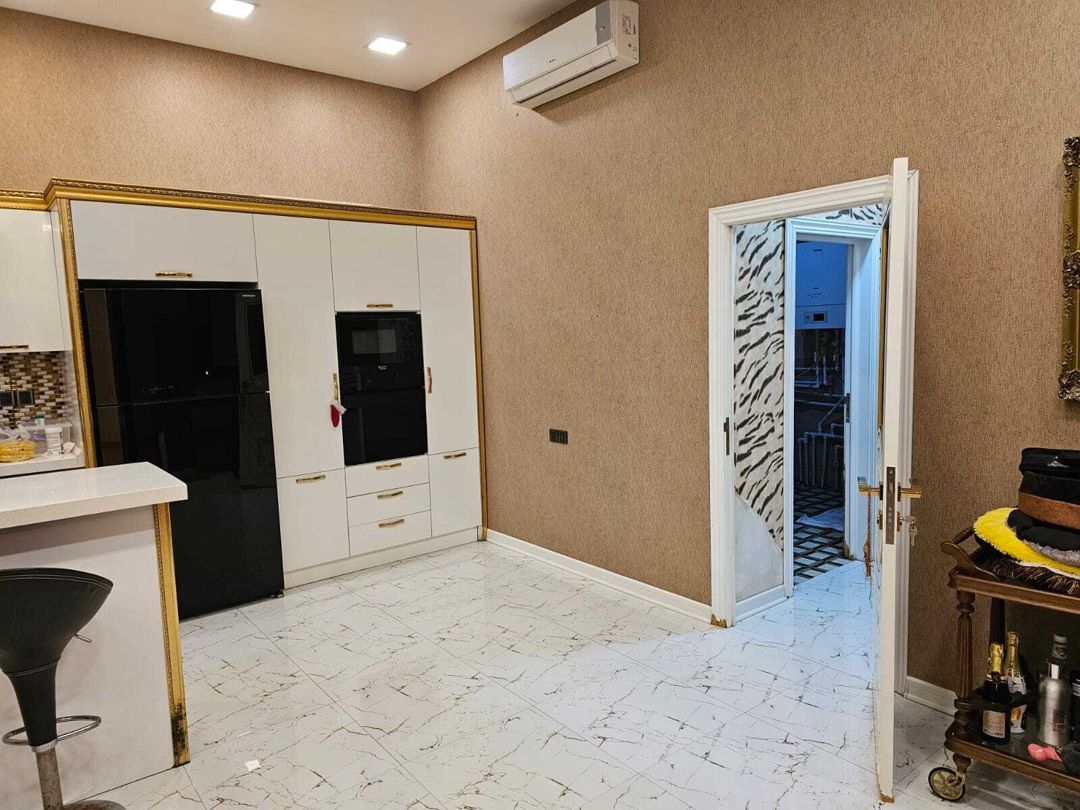 Satılır 5 otaqlı həyət evi/bağ evi 360 m² — Ev, villa, Bakı (5)