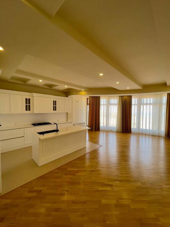Satılır 6 otaqlı həyət evi/bağ evi 520 m² — Ev, villa, Bakı (2)