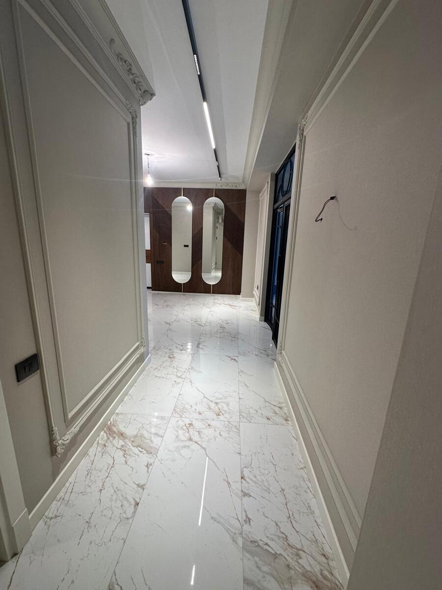 Satılır 5 otaqlı yeni tikili 225 m² — Mənzil, Bakı (4)