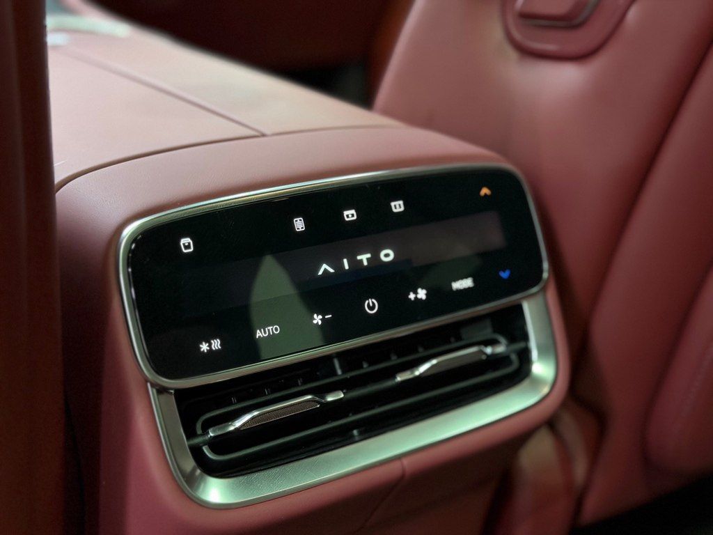 Seres Aito M8, 1.5 L, 53.4 kWh, 2026 il, yeni — Avtomobillər, Bakı (12)