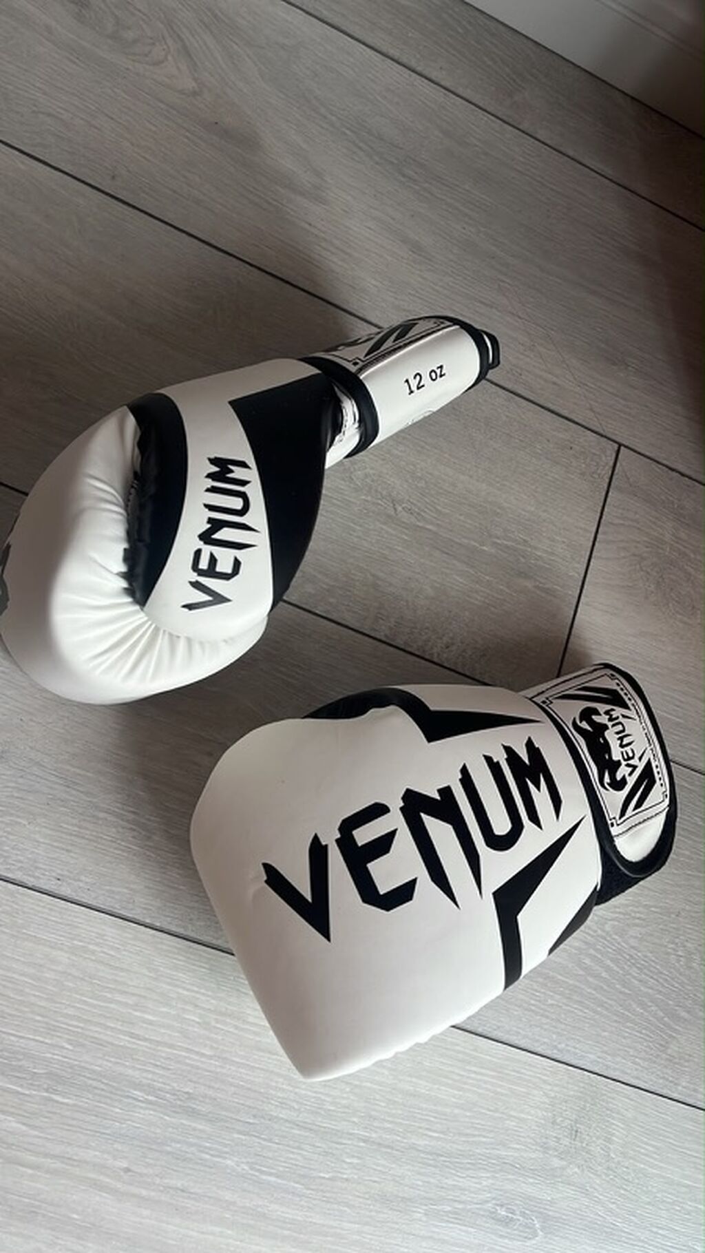 Venum boks əlcəkləri – 12 oz Heç istifade olunmayıb yenidir — Döyüş sənətləri, Bakı