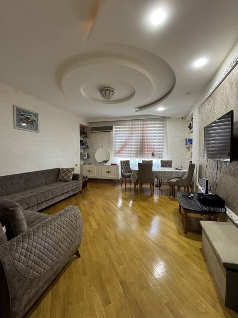Satılır 2 otaqlı yeni tikili 80 m² — Bakı