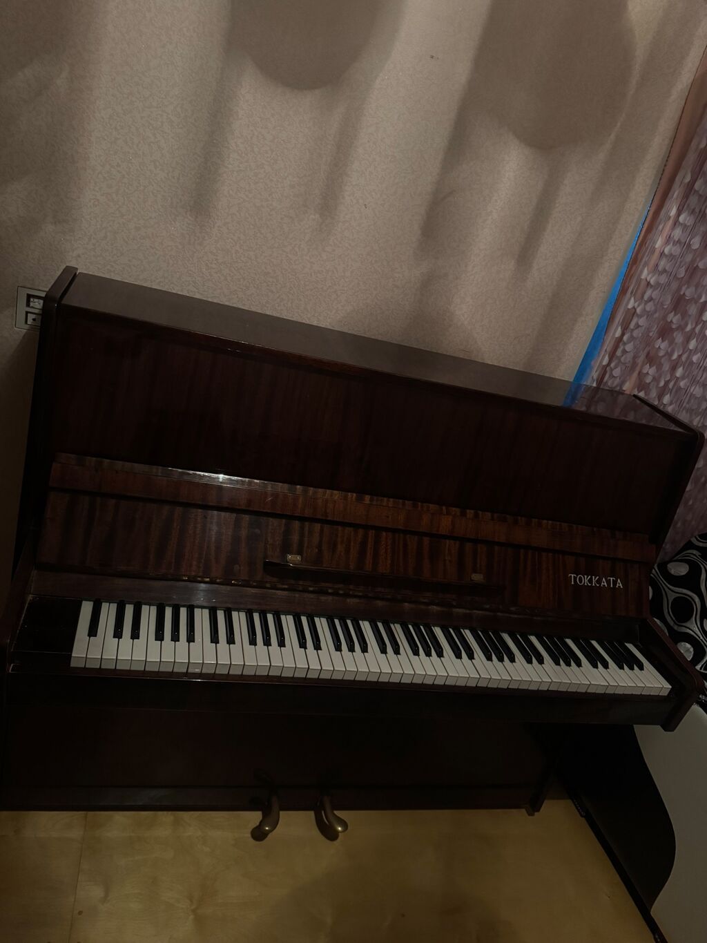 Upright pianino – Tokkata markası - Tip: Akustik upright pianino — Pianino və digər klaviş alətləri, Şəki (2)