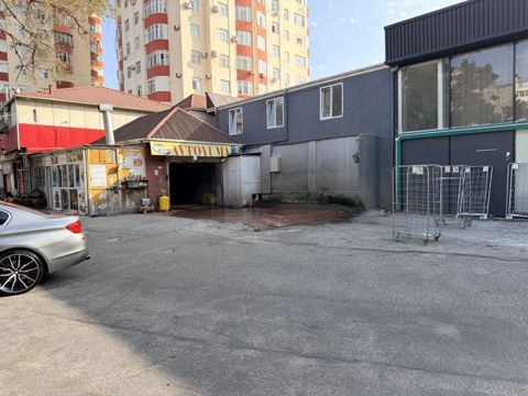 Satılır obyekt 80 m² — Bakı