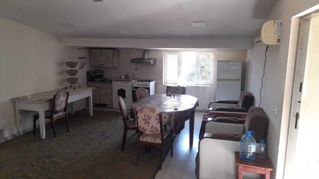 İcarəyə verilir 3 otaqlı köhnə tikili 130 m² — Mənzil, Bakı (4)