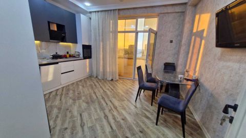Satılır 3 otaqlı köhnə tikili 101 m² — Bakı