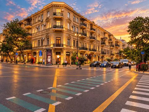 Satılır 1 otaqlı köhnə tikili 40 m² — Bakı