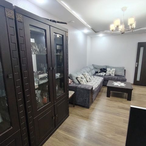 Satılır 3 otaqlı köhnə tikili 70 m² — Bakı