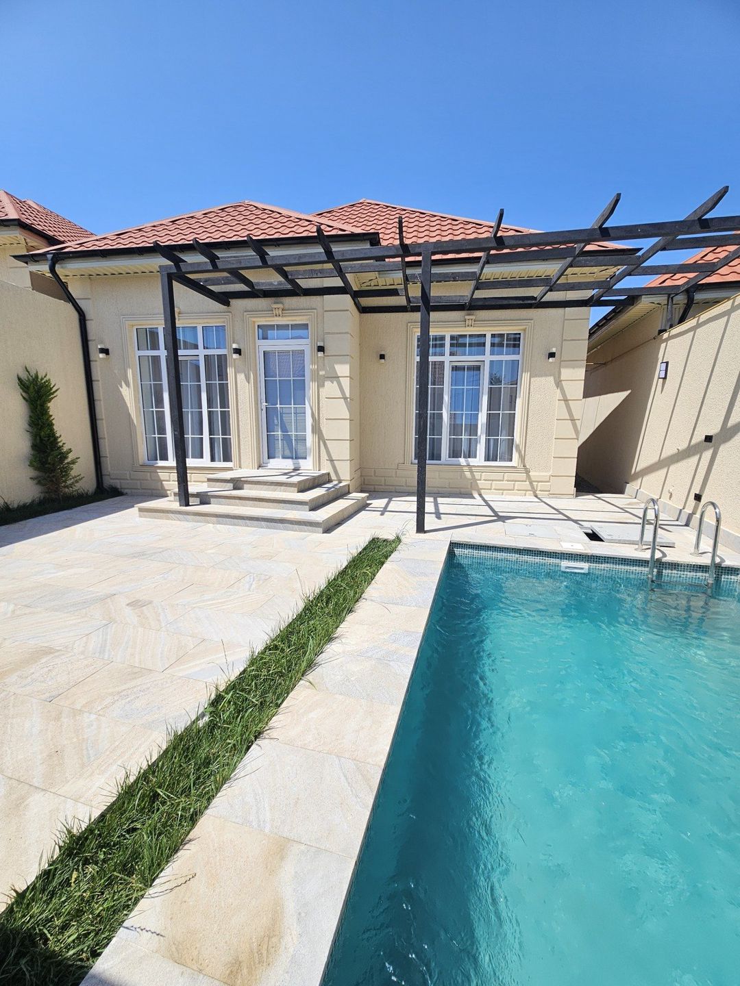 Satılır 3 otaqlı həyət evi/bağ evi 130 m² — Ev, villa, Bakı (2)