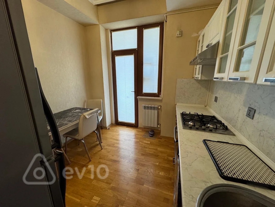 3 otaqlı mənzil, 80 m², Özbəkistan küç — kirayə — Mənzil, Bakı (8)