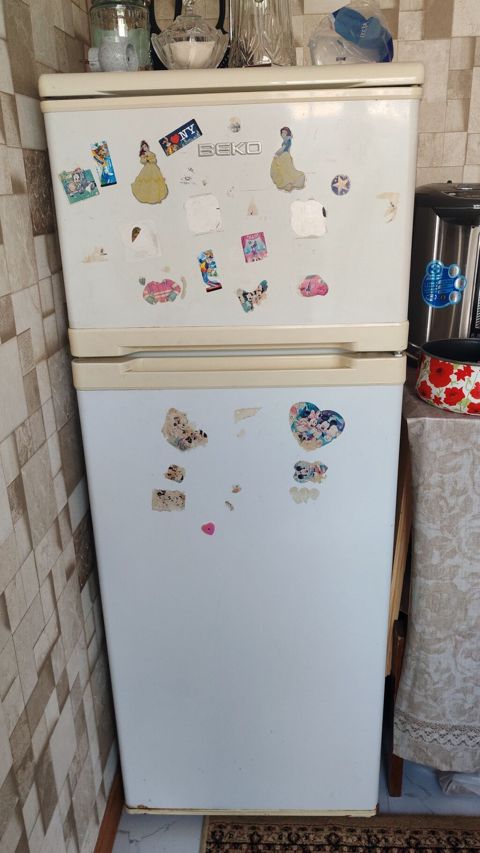 Beko iki qapılı soyuducu satiram. matoru qaydasindadi prablemi yoxdu — Bakı