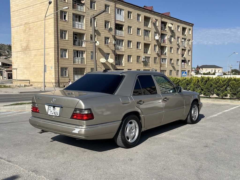 Mercedes 200 E, 2.0 L, 1993 il, 111 111 km 90-TJ-824 — Avtomobillər, Bakı (5)