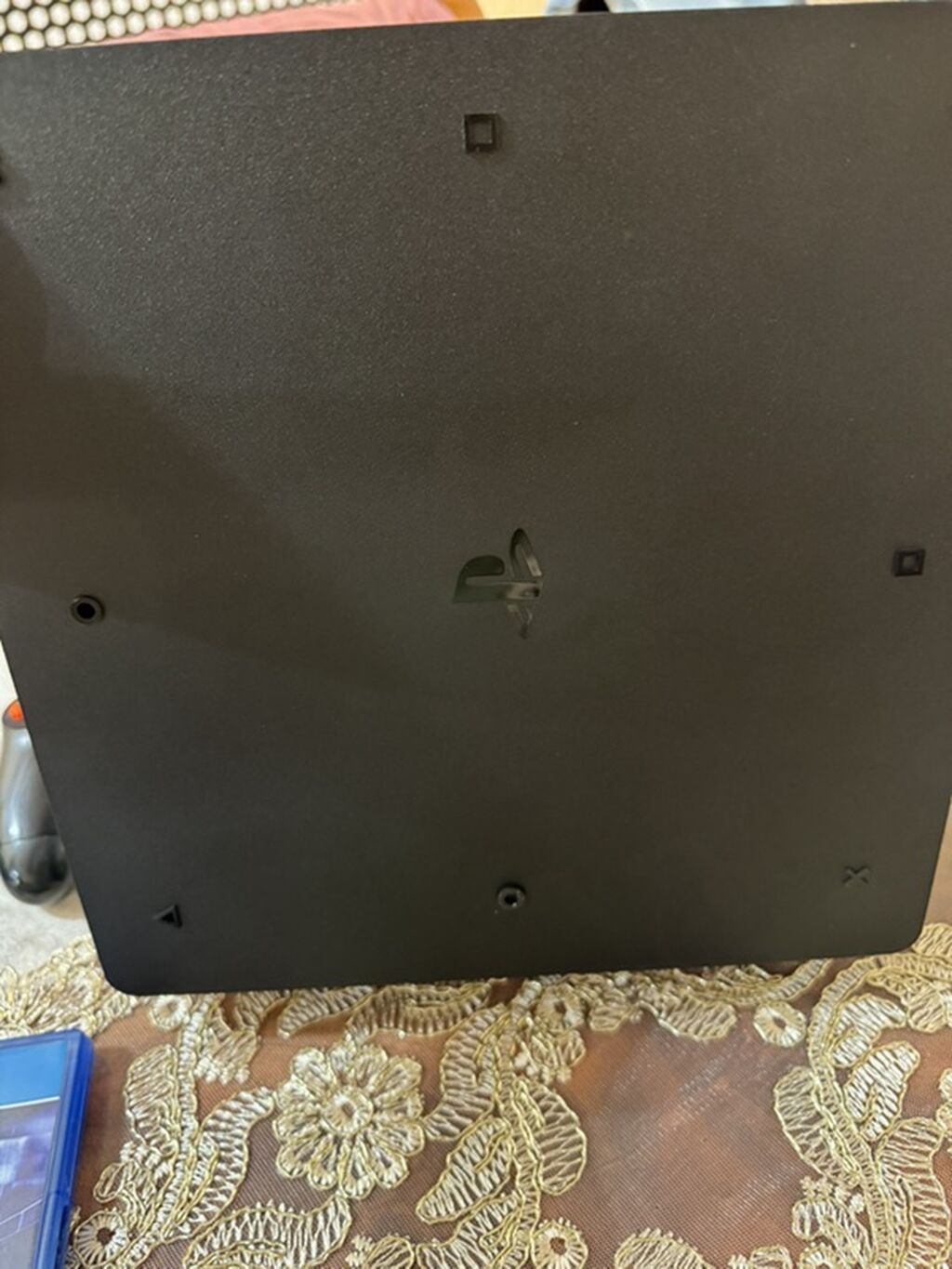 PlayStation 4 Slim komplekti 1tb Tərkib: - PS4 Slim konsol (qara — Oyun konsolları, Bakı (4)