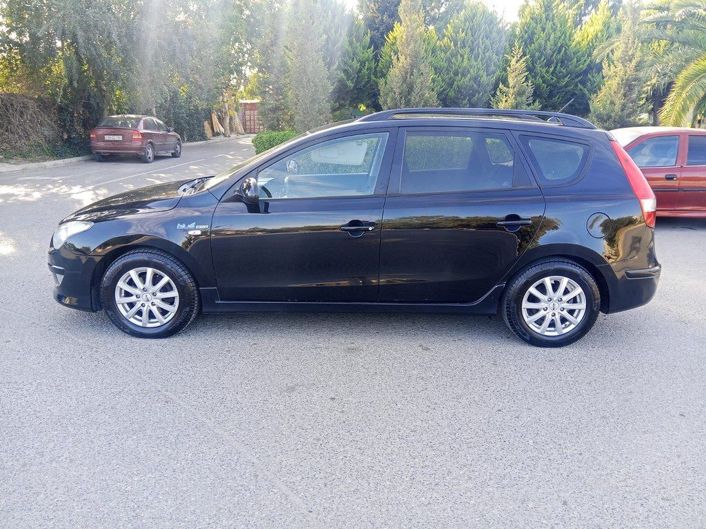 Hyundai i30, 1.6 L, 2011 il, 363 000 km — Avtomobillər, Sumqayıt (4)