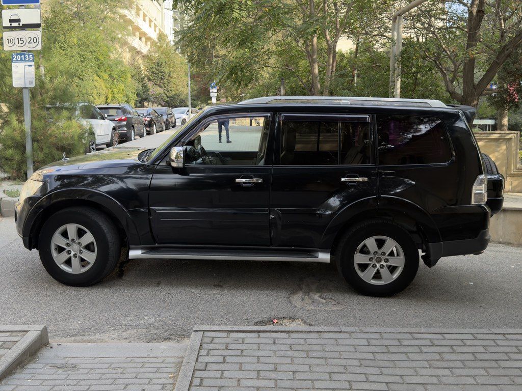Mitsubishi Pajero, 3.0 L, 2007 il, 370 000 km 90-NX-885 — Avtomobillər, Bakı (3)