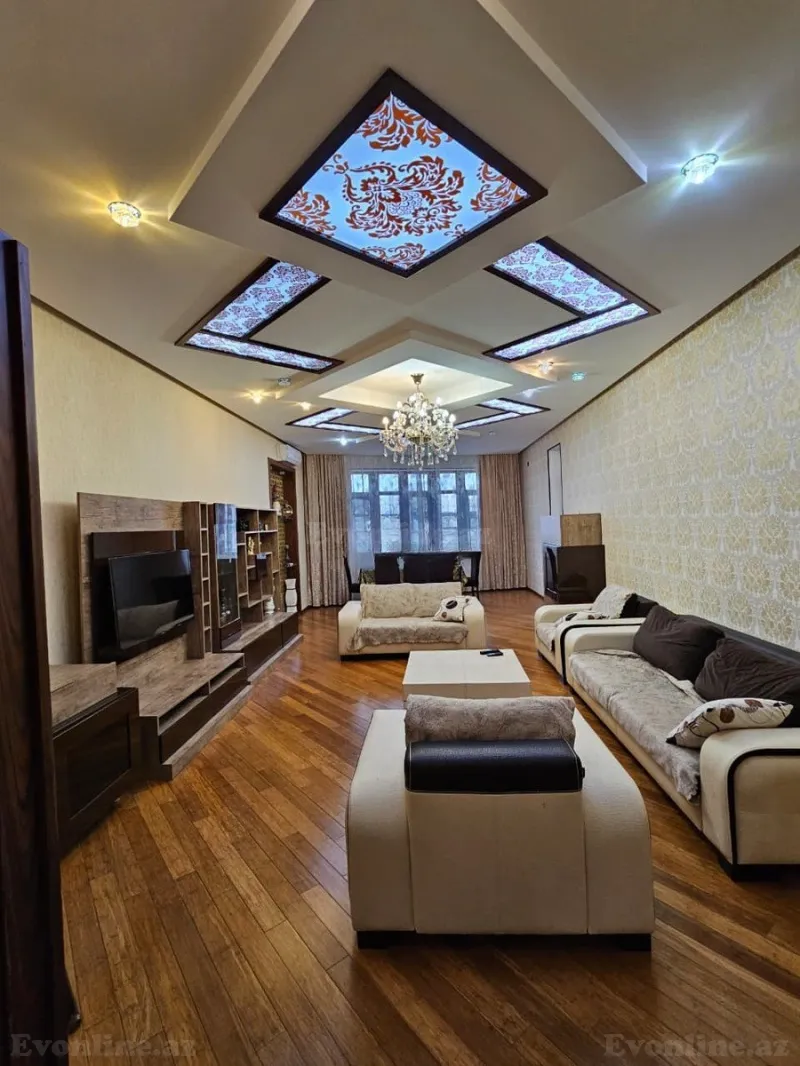 Satılır 4 otaqlı Mənzil Yeni tikili 200 m² Bakı, Yasamal r., Elmlər Akademiyası m — Bakı