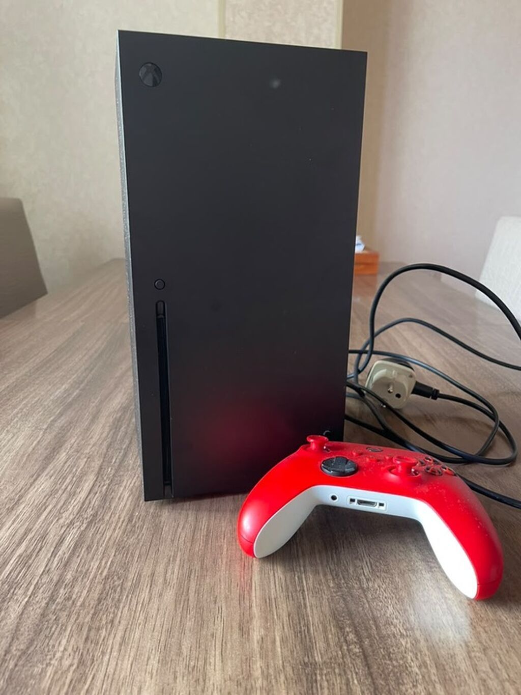 Xbox Series X 1 TB satılır Konsol yaxşı vəziyyətdədir və problemsiz — Oyun konsolları, Bakı (2)