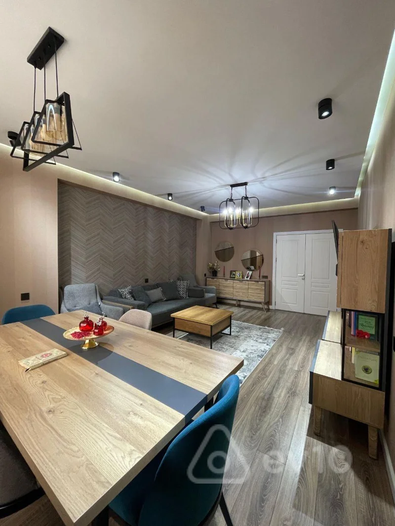 3 otaqlı mənzil, 131 m², yeni günəşli — Bakı
