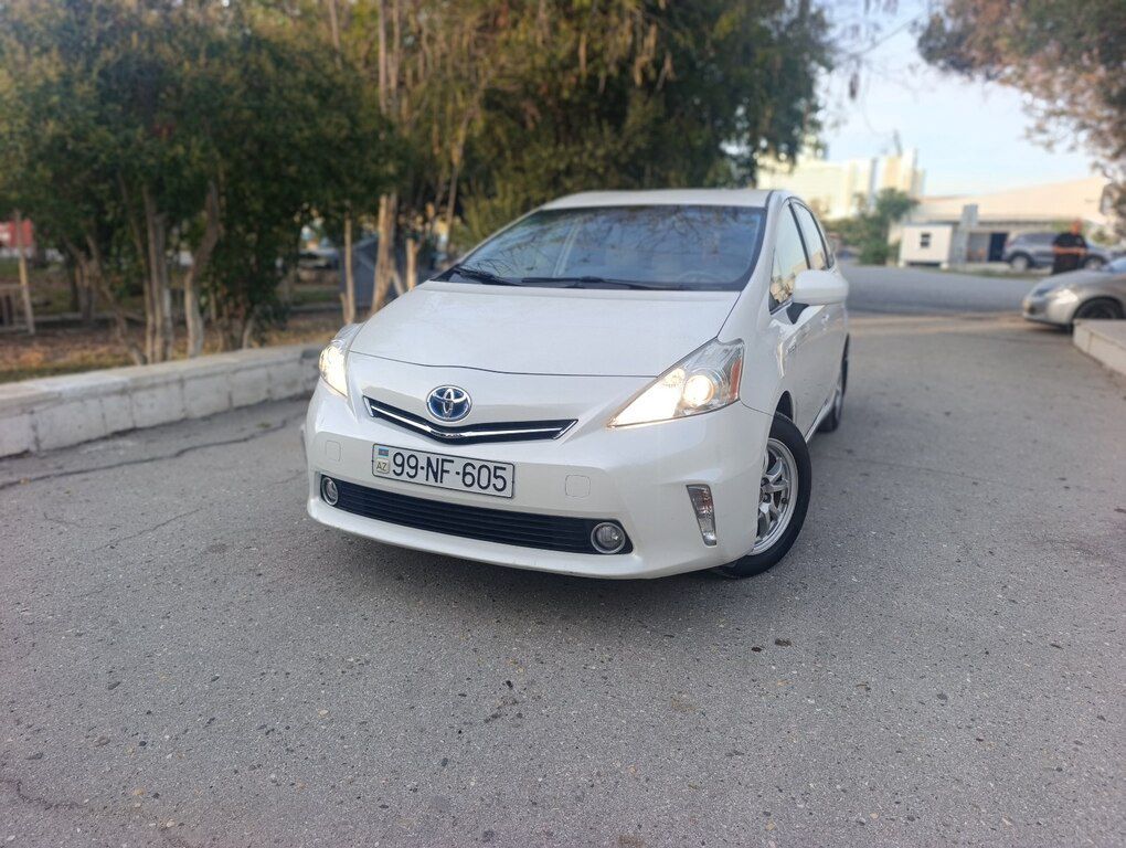 Toyota Prius V, 1.8 L, 1.3 kWh, 2012 il, 158 000 km — Avtomobillər, Bakı