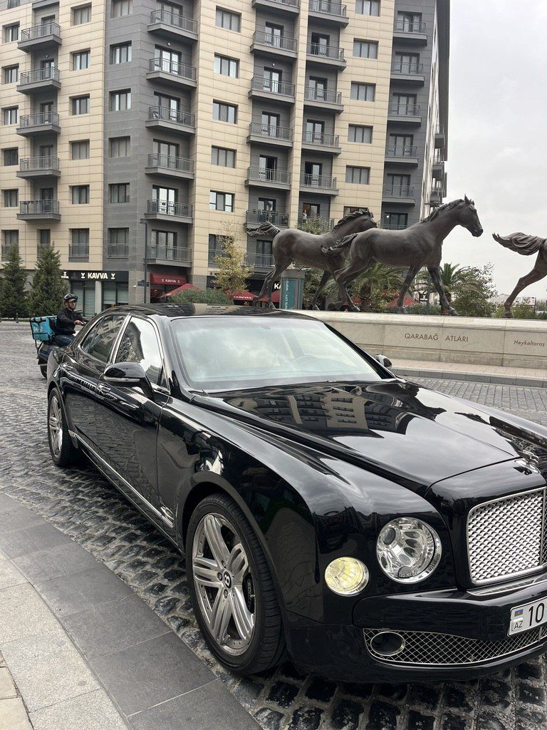 Bentley Mulsanne, 6.8 L, 2011 il, 70 700 km — Avtomobillər, Bakı (4)