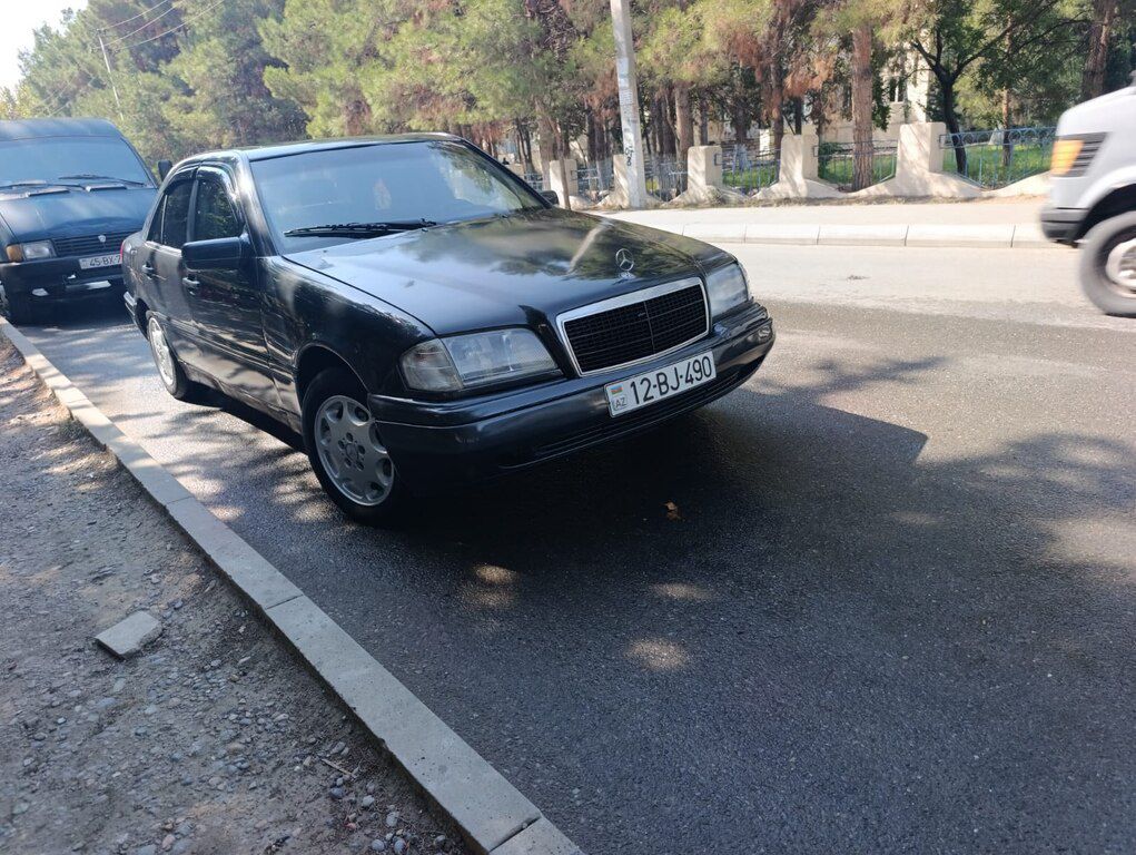 Mercedes C 180, 1.8 L, 1994 il, 356 332 km 12-BJ-490 — Avtomobillər, Mingəçevir (4)
