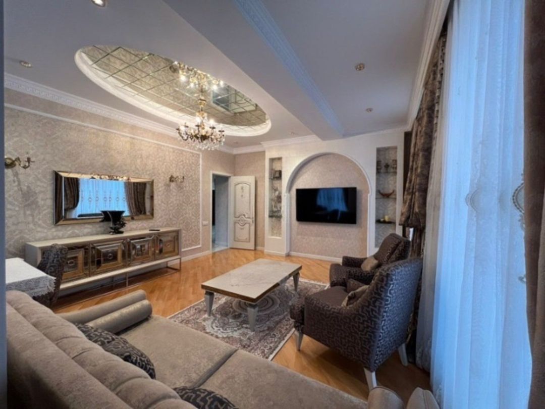 Satılır 3 otaqlı yeni tikili 130 m² — Mənzil, Bakı (2)