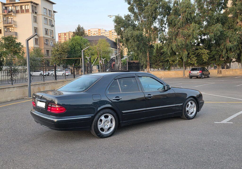 Mercedes E 240, 2.4 L, 2001 il, 258 000 km — Avtomobillər, Bakı (6)