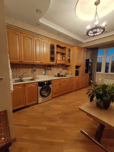 Satılır 2 otaqlı yeni tikili 87 m² — Bakı