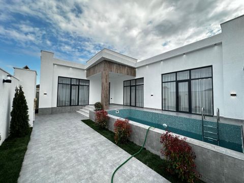 Satılır 4 otaqlı həyət evi/bağ evi 160 m² — Bakı