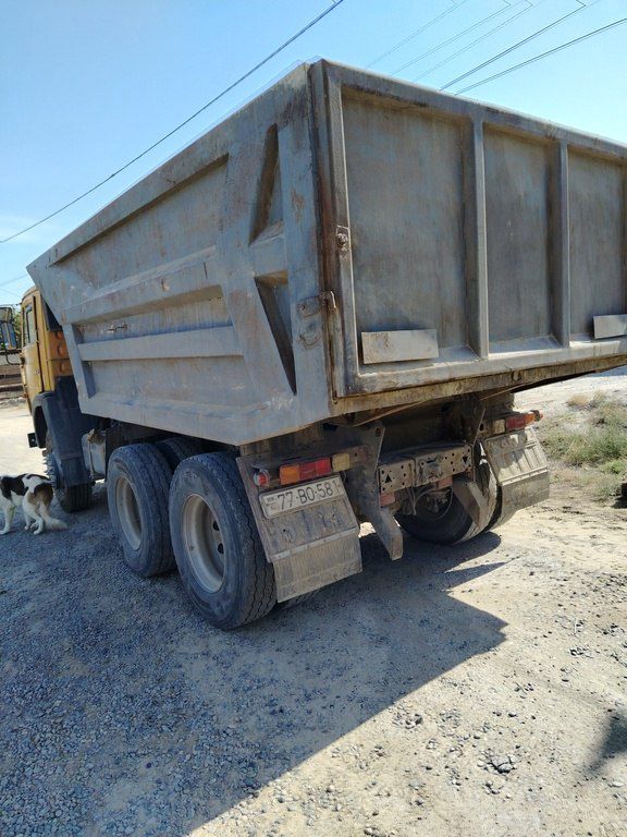 KamAz 55111, 11 L, 1989 il, 649 137 km 77-BO-581 — Yük maşınları, Bakı (2)
