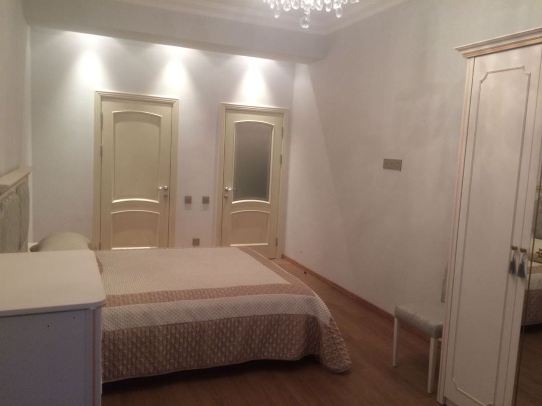 İcarəyə verilir 3 otaqlı yeni tikili 160 m² — Mənzil, Bakı (4)