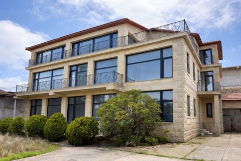 Satılır 9 otaqlı həyət evi/bağ evi 800 m² — Ev, bağ, kottec