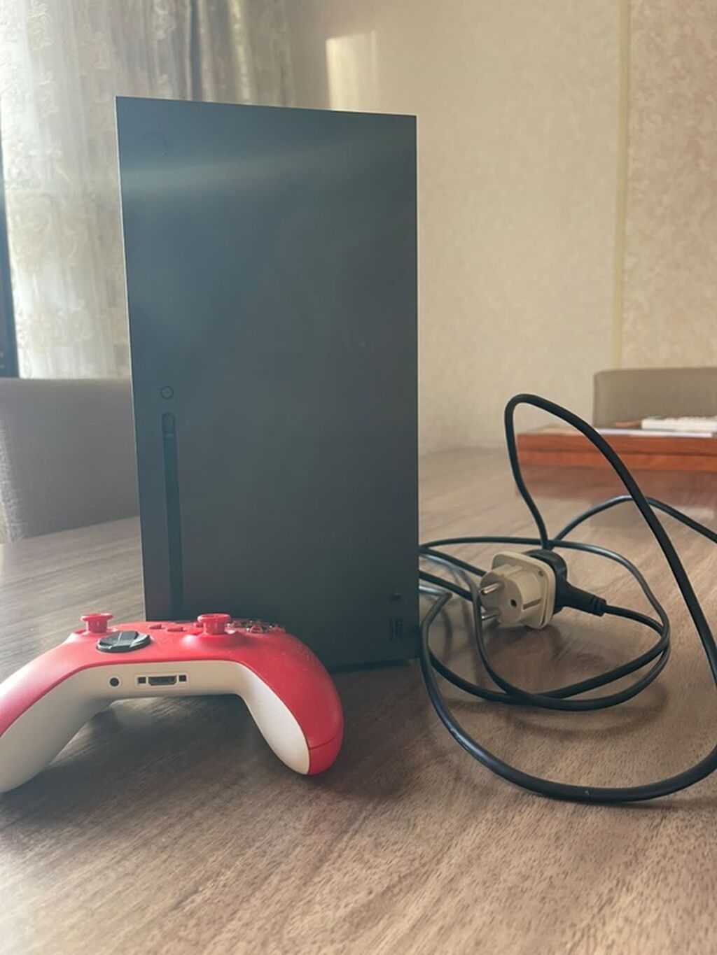 Xbox Series X 1 TB satılır Konsol yaxşı vəziyyətdədir və problemsiz — Oyun konsolları, Bakı (5)
