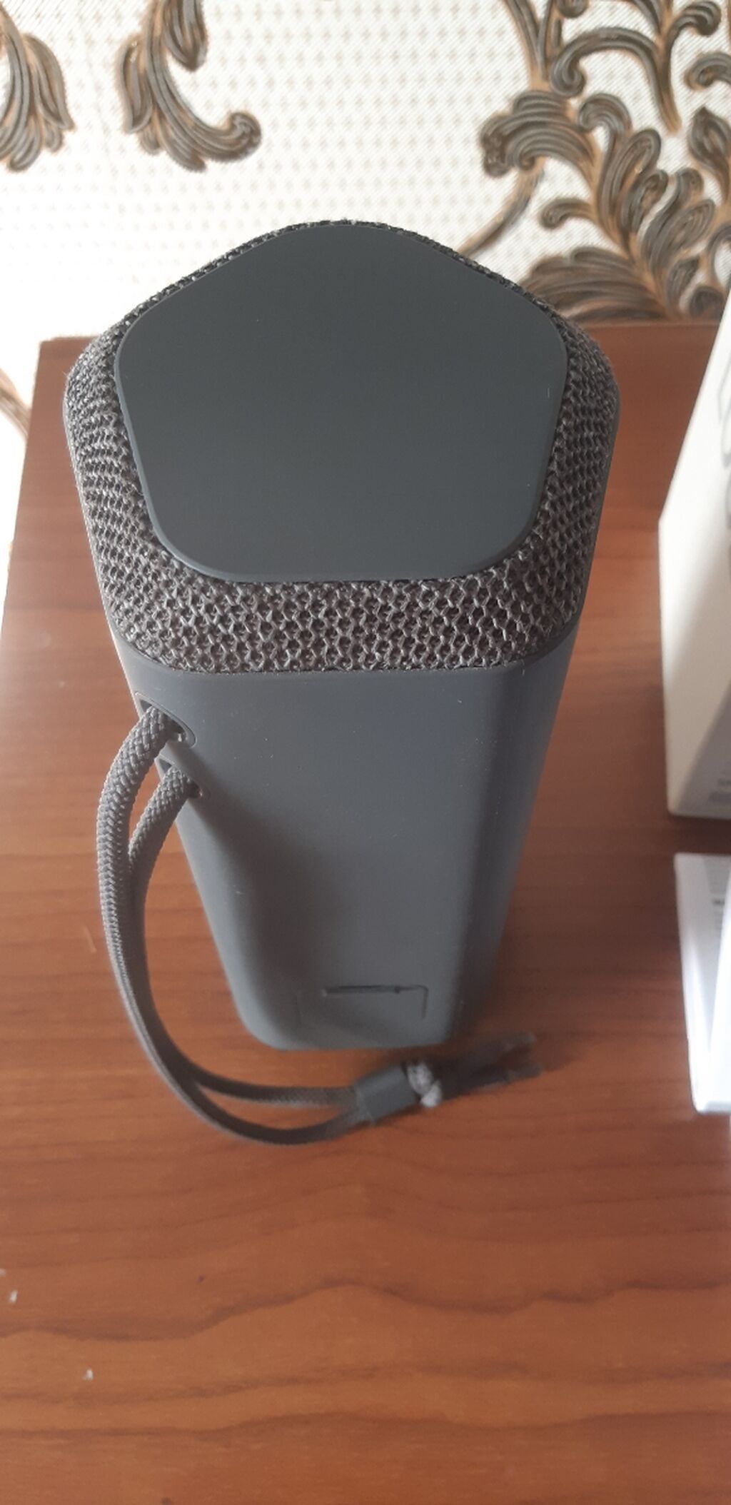 Sony portativ Bluetooth dinamik. Qara rəngli, müasir və minimal — Dinamiklər və akustik sistemlər, Bakı (3)