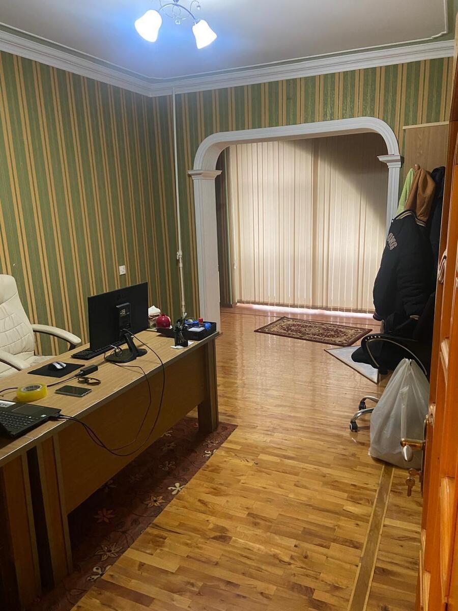 İcarəyə verilir 5 otaqlı köhnə tikili 120 m² — Mənzil, Bakı (9)