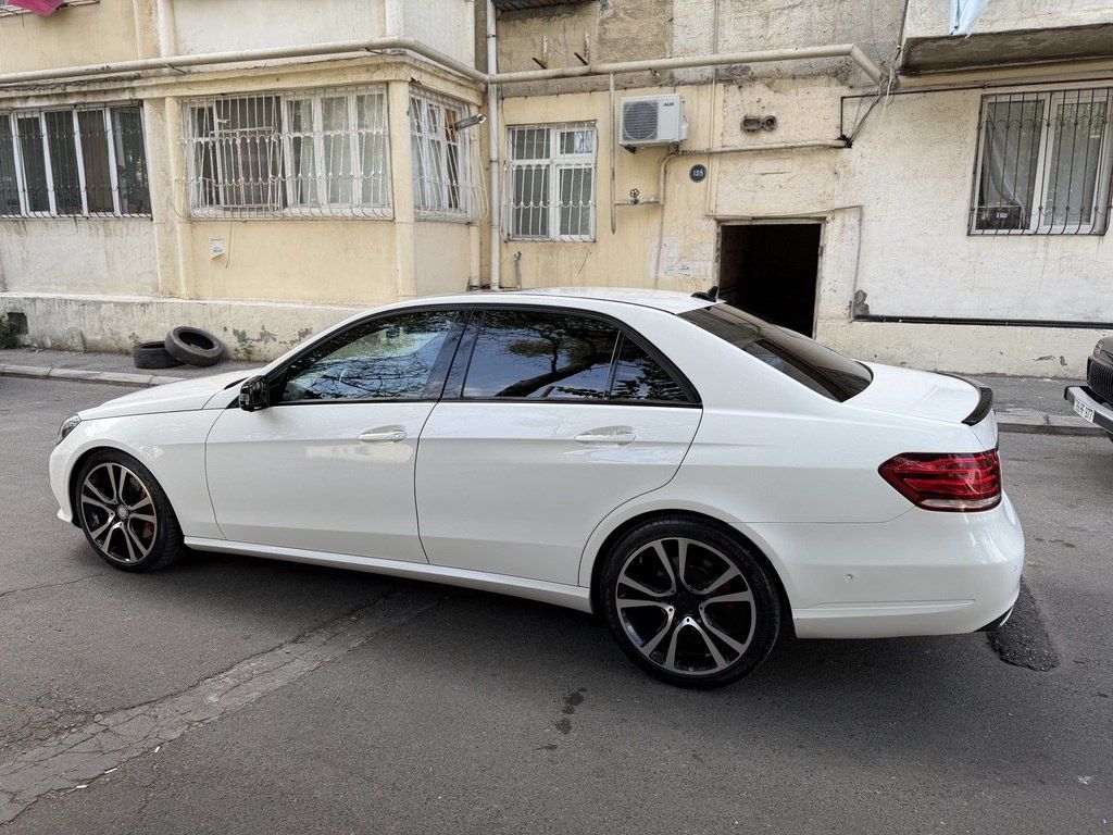 Mercedes E 220, 2.1 L, 2014 il, 206 000 km — Avtomobillər, Bakı (3)