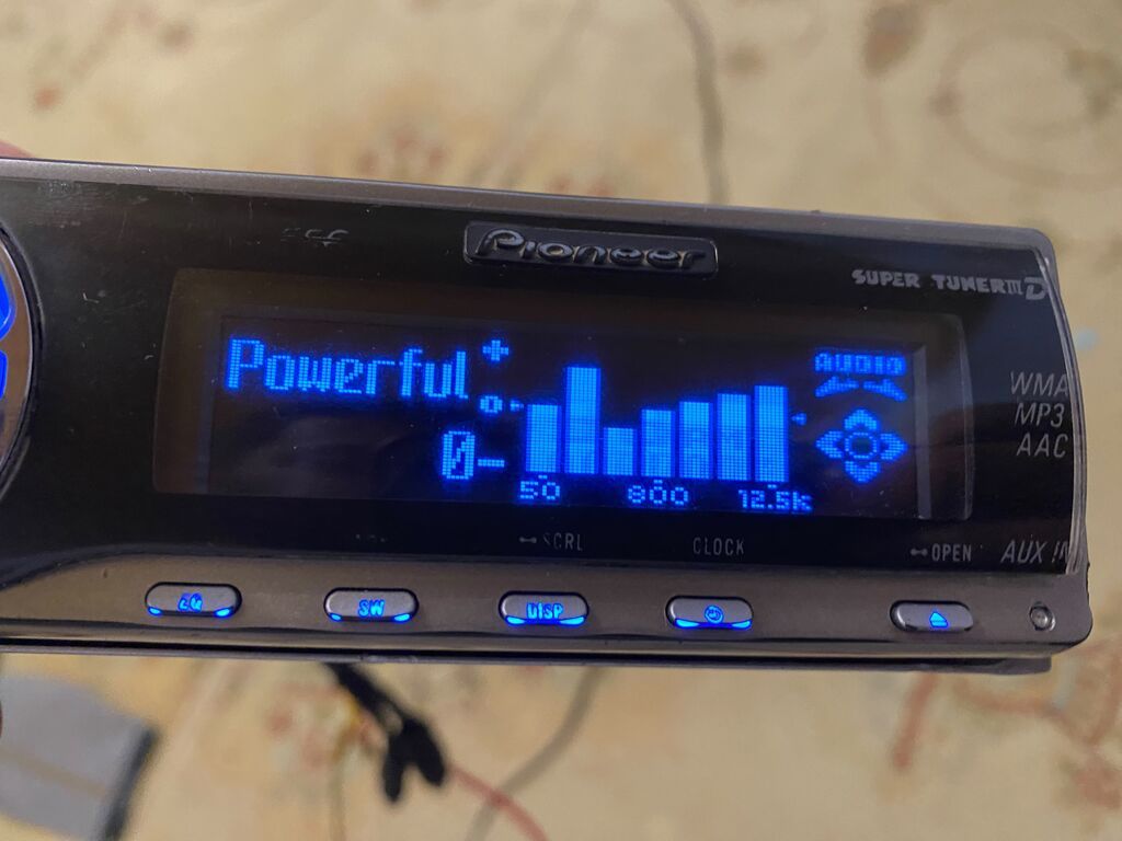 Salam.Pioneer 7950 satilir Usb Aux Islekdir — Avtomobil akustikası, Bakı (2)