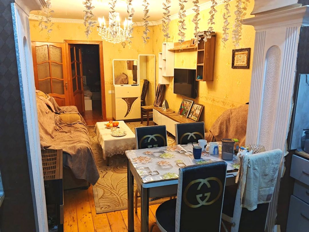 Satılır 4 otaqlı köhnə tikili 75 m² — Mənzil, Bakı (3)