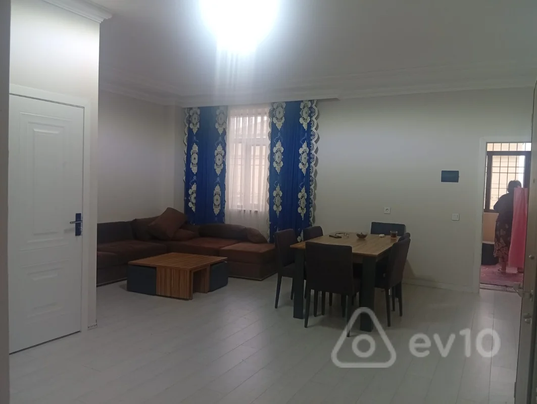 3 otaqlı mənzil, 70 m², Masszır — kirayə — Nur — Батир