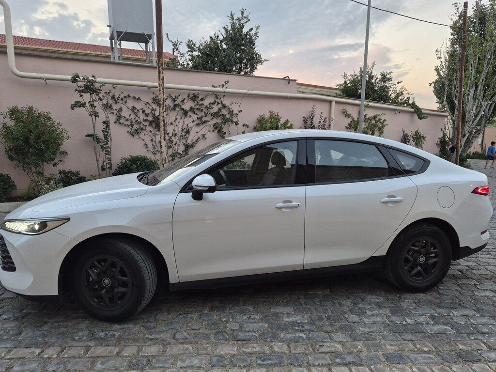 BYD Qin Plus, 1.5 L, 7.68 kWh, 2025 il, 8 918 km — Avtomobillər, Bakı (4)