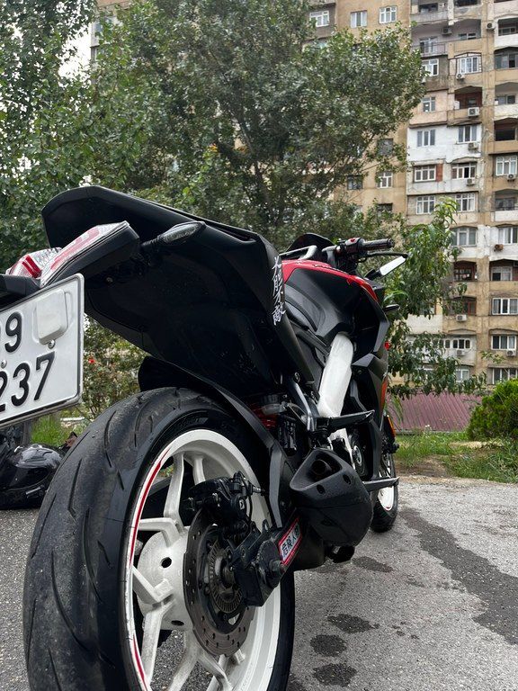Bajaj Pulsar RS 200, 200 sm3, 2021 il, 64 000 km — Motosikletlər, Bakı (9)