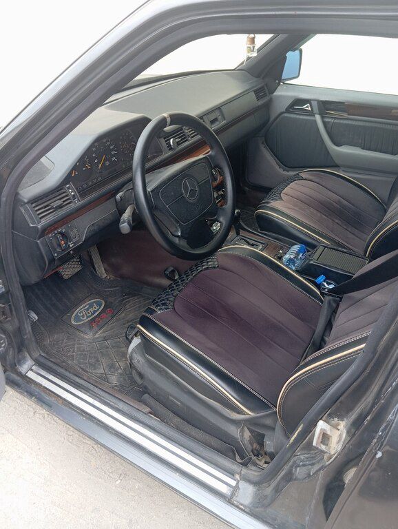 Mercedes E 300, 3.0 L, 1994 il, 350 000 km 99-LA-048 — Avtomobillər, Bakı (4)