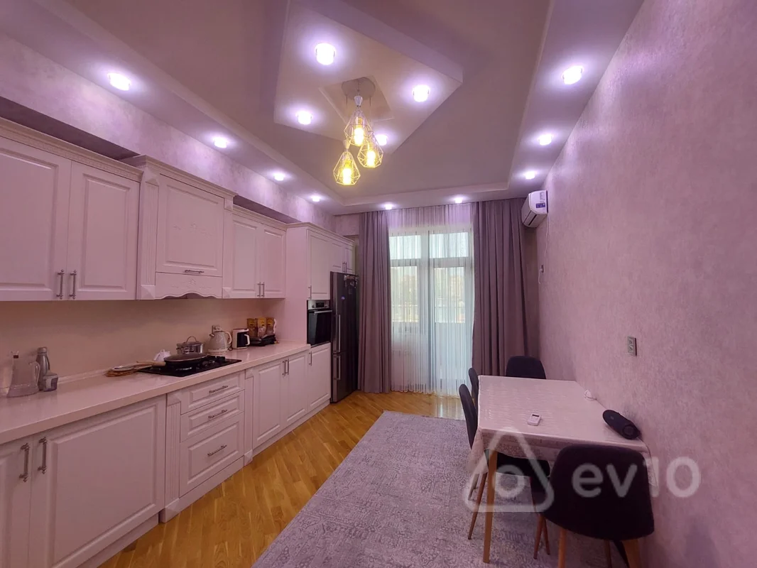 4 otaqlı mənzil, 175 m², Hüseynbala Əliyev — Mənzil, Bakı (12)