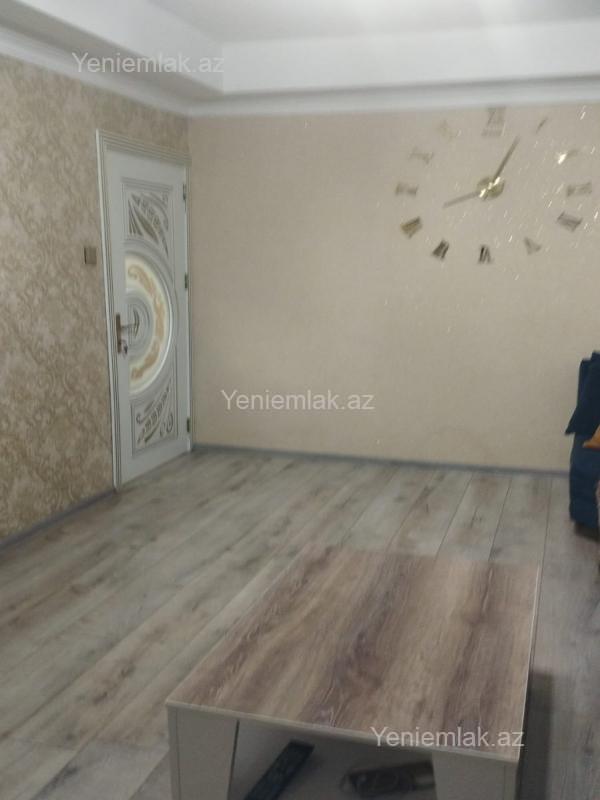 Satılır 3 otaqlı Bina evi menzil (Köhnə tikili), 70 m², 10-cu mikrorayon — Mənzil, Sumqayıt (3)
