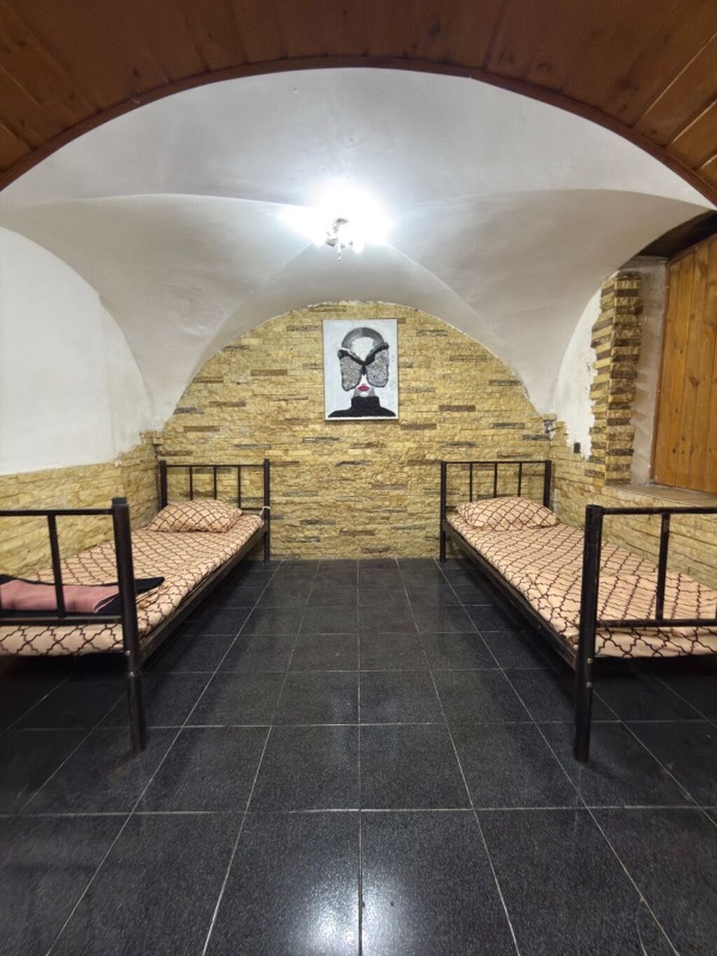 Hazır hostel biznesi satılır – metro hostel Mərkəzi ərazidə — Mənzil, Bakı (5)